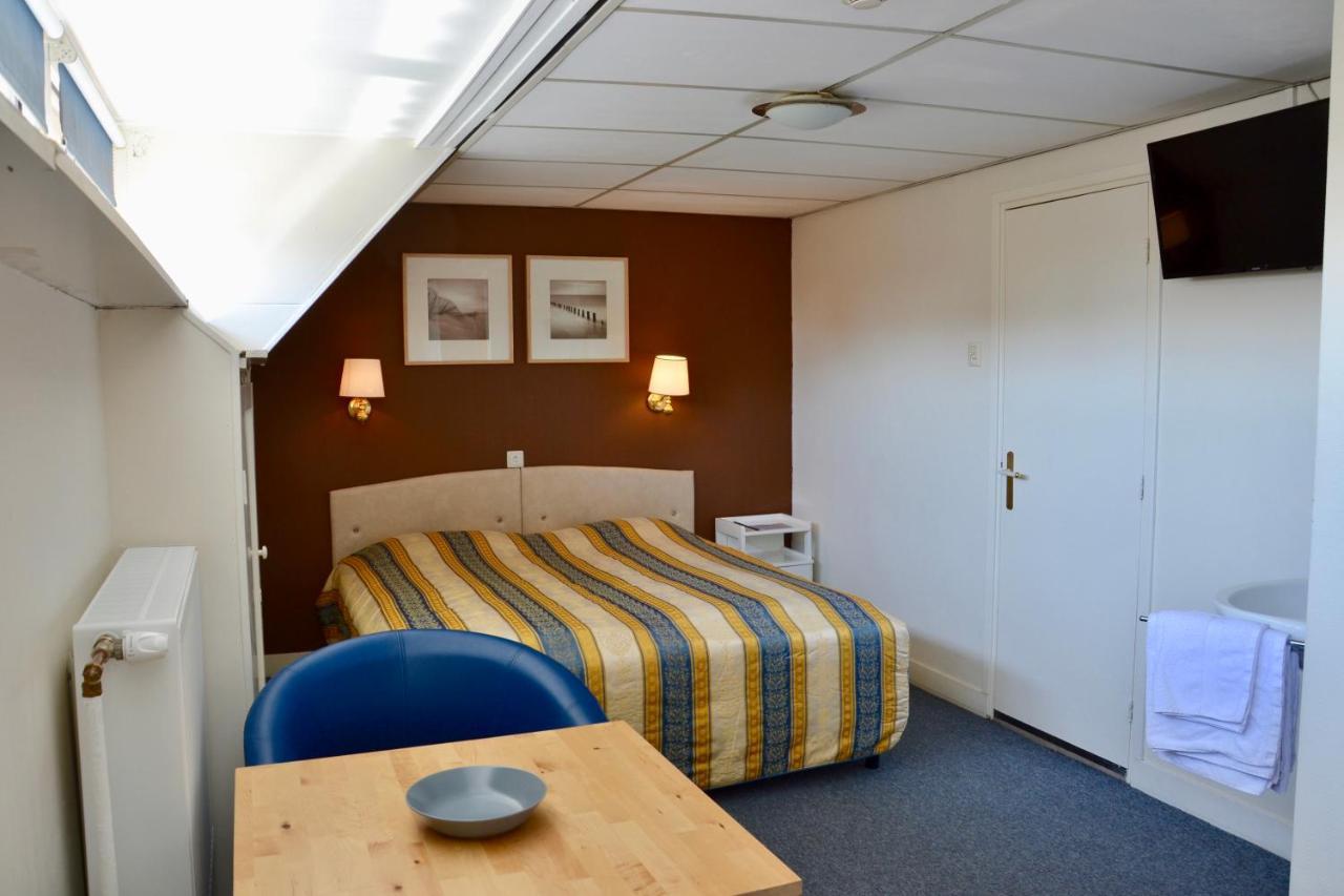 האג Hotel De Stern מראה חיצוני תמונה